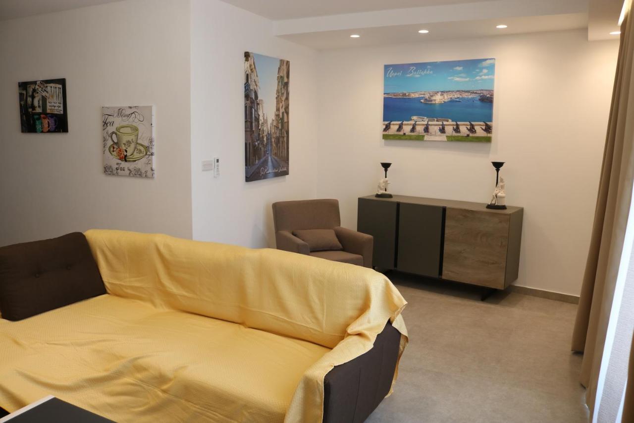 Seaside Apartament *
